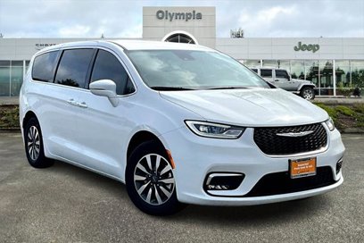Certified 2022 Chrysler Pacifica Touring-L