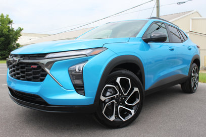 New 2025 Chevrolet Trax RS w/ Sunroof Package