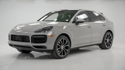 Used 2022 Porsche Cayenne E-Hybrid Coupe w/ Premium Plus Package