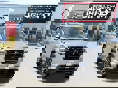 New 2025 Nissan Pathfinder SV