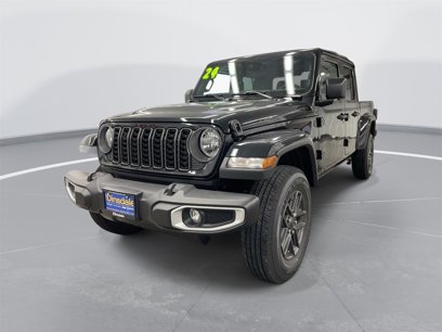 New 2024 Jeep Gladiator Sport