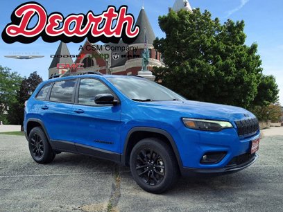 Used 2023 Jeep Cherokee Altitude Lux
