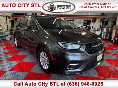 Used 2021 Chrysler Pacifica Touring-L