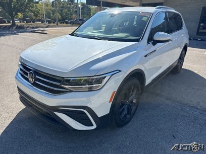 Used 2022 Volkswagen Tiguan SE