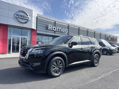 Certified 2024 Nissan Pathfinder SV