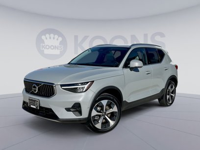 Used 2024 Volvo XC40 B5 Plus