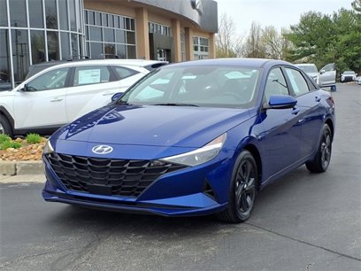 Certified 2022 Hyundai Elantra SEL w/ Convenience Package
