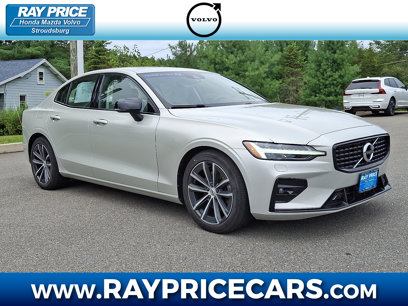 Certified 2022 Volvo S60 B5 Momentum w/ Premium Package