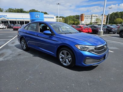 Used 2024 Volkswagen Jetta SE