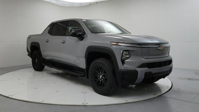 New 2025 Chevrolet Silverado EV LT