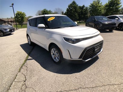 Certified 2024 Kia Soul LX w/ Option Group 015