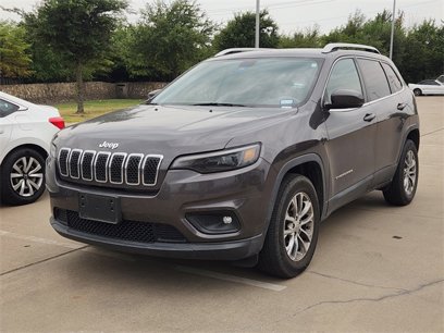 Used 2019 Jeep Cherokee Latitude Plus w/ Comfort/Convenience Group