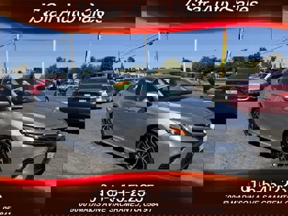 Used 2019 Toyota Camry SE