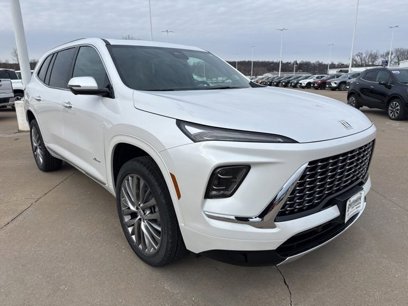 New 2025 Buick Enclave Avenir