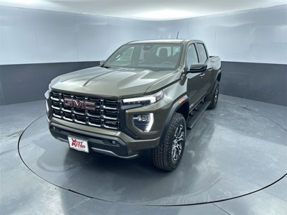 New 2025 GMC Canyon AT4
