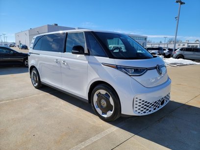 New 2025 Volkswagen ID. Buzz Pro S