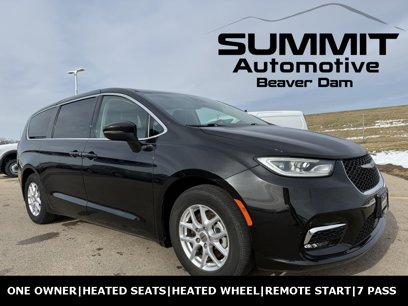 Used 2023 Chrysler Pacifica Touring-L