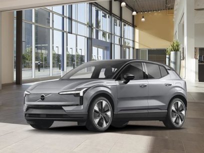 New 2025 Volvo EX30 Plus w/ Climate Package