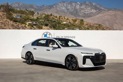 New 2025 BMW 760i xDrive w/ Executive Package