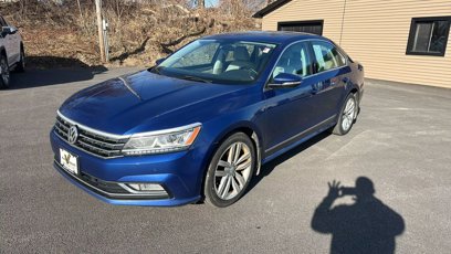Used 2017 Volkswagen Passat 1.8T SE