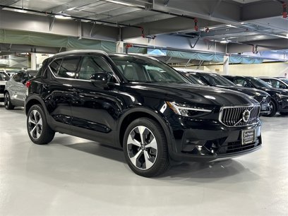 Used 2023 Volvo XC40 B5 Plus w/ Driver Assist Package