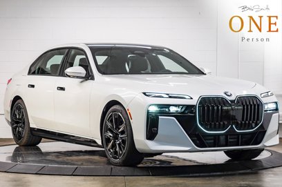 New 2025 BMW 750e xDrive w/ Premium Package
