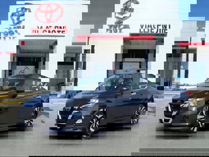 Used 2022 Nissan Altima 2.5 SV