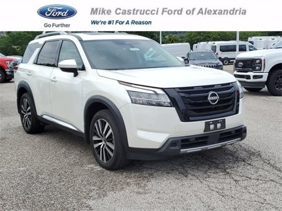 Used 2024 Nissan Pathfinder Platinum