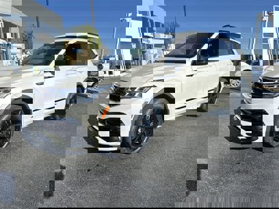 New 2024 Volkswagen Tiguan SE R-Line