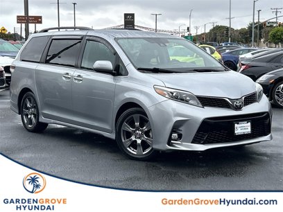 Used 2018 Toyota Sienna SE