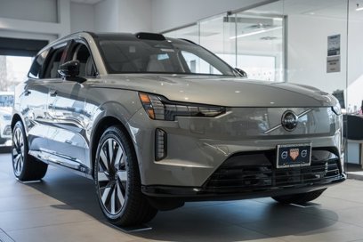 New 2025 Volvo EX90 Ultra