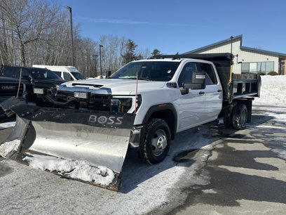 Used 2024 GMC Sierra 3500 Pro w/ Convenience Package