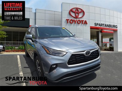 Used 2024 Toyota Highlander XLE