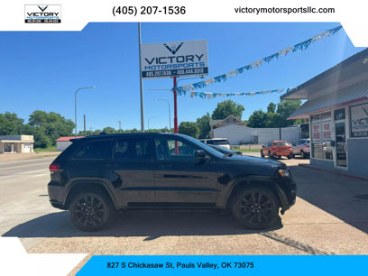 Used 2017 Jeep Grand Cherokee Altitude