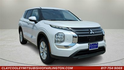 New 2025 Mitsubishi Outlander ES