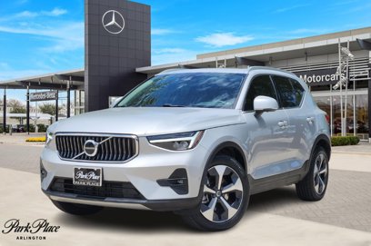 Used 2023 Volvo XC40 B5 Plus w/ Driver Assist Package