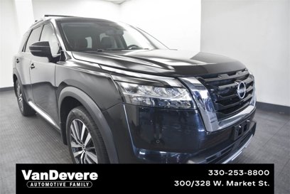 Used 2022 Nissan Pathfinder Platinum w/ Cargo Package