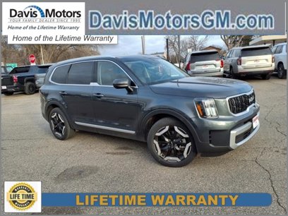 Used 2023 Kia Telluride EX w/ EX Captain's Chair Package