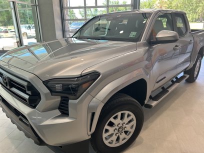 New 2025 Toyota Tacoma SR5