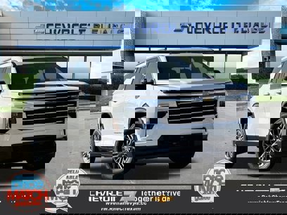 New 2025 Chevrolet Traverse LT w/ Driver Confidence Package