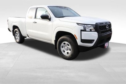 New 2025 Nissan Frontier S