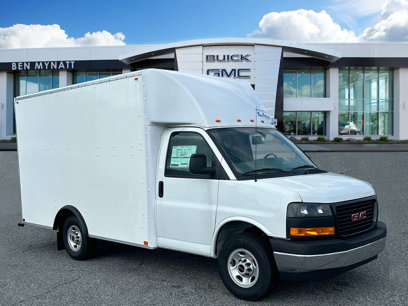 New 2024 GMC Savana 3500 w/ Power Convenience Package