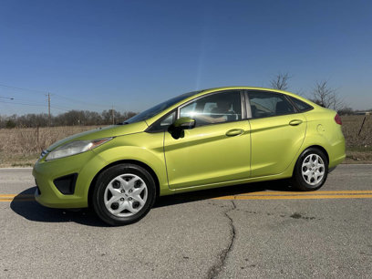 Used 2013 Ford Fiesta SE w/ Super Fuel Economy Pkg