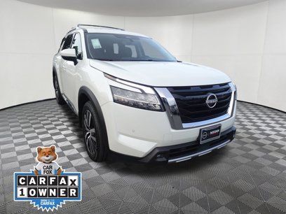 Used 2024 Nissan Pathfinder Platinum w/ Cargo Package
