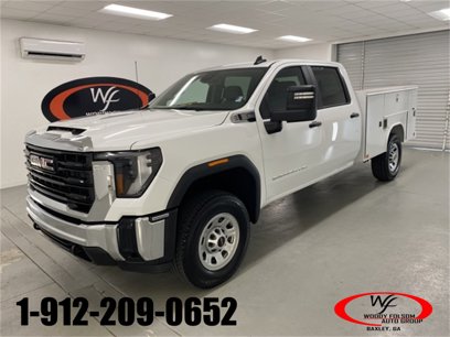 New 2025 GMC Sierra 3500 Pro w/ Convenience Package