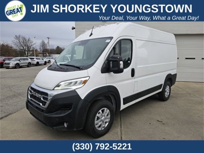 New 2025 RAM ProMaster 2500 w/ Quick Order Package 22G SLT