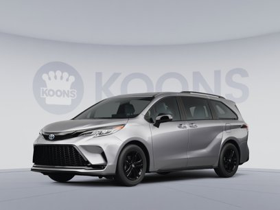 Used 2025 Toyota Sienna XSE