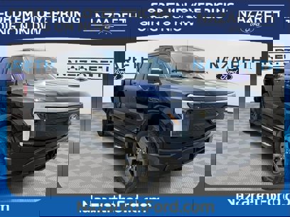 New 2025 Ford F150 Lightning XLT w/ Max Trailer Tow Package