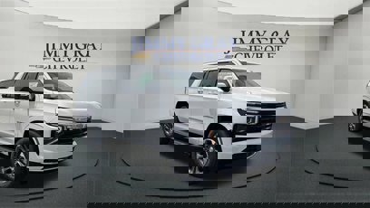 New 2025 Chevrolet Suburban LS