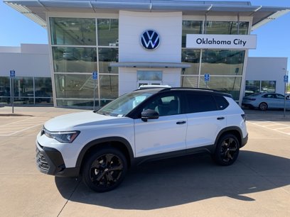 New 2025 Volkswagen Taos SE
